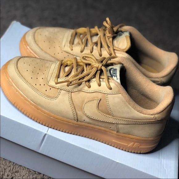 Nike Air Force - Picture 3 of 7